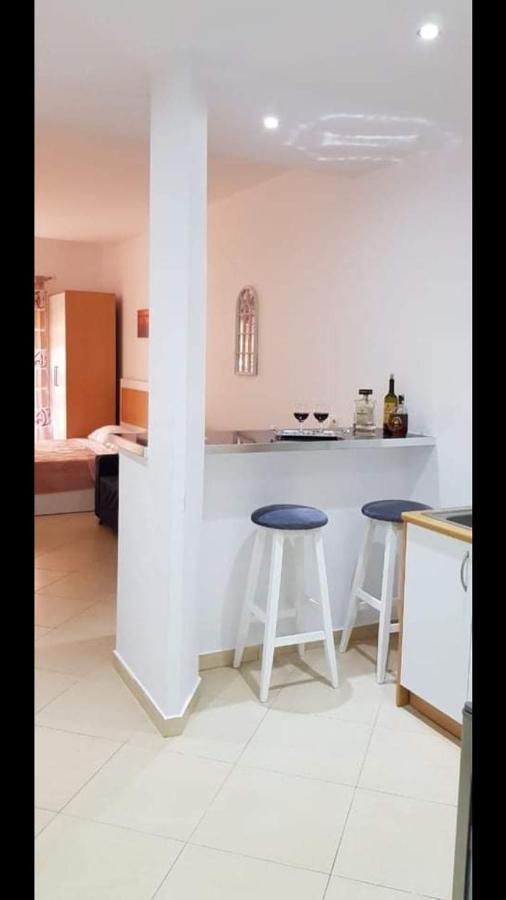 Studio By The Beach - Vlorë Екстериор снимка