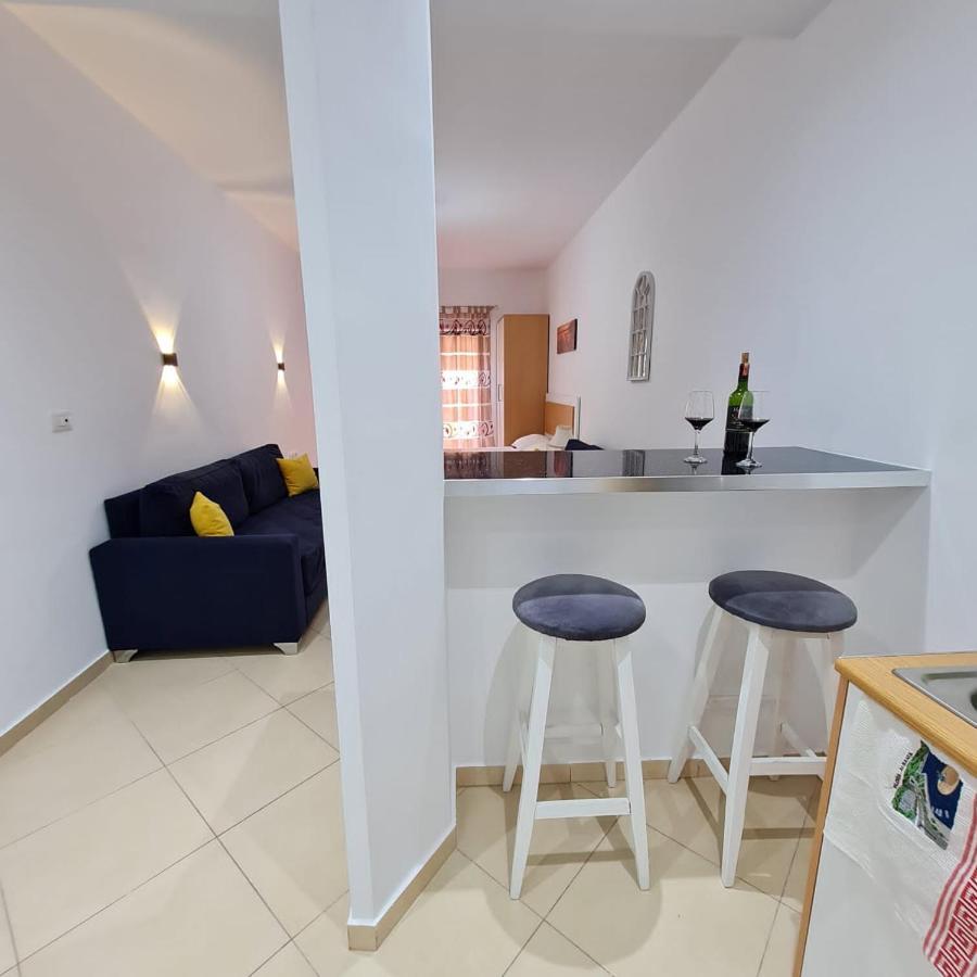 Studio By The Beach - Vlorë Екстериор снимка