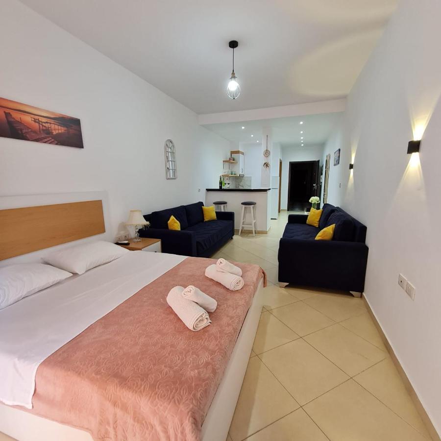 Studio By The Beach - Vlorë Екстериор снимка