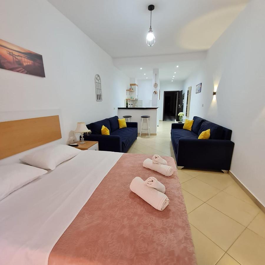 Studio By The Beach - Vlorë Екстериор снимка
