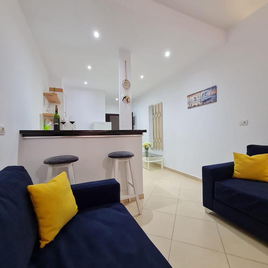 Studio By The Beach - Vlorë Екстериор снимка