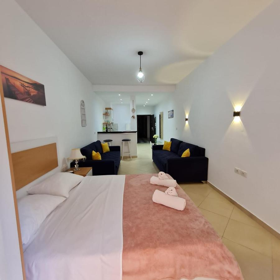 Studio By The Beach - Vlorë Екстериор снимка