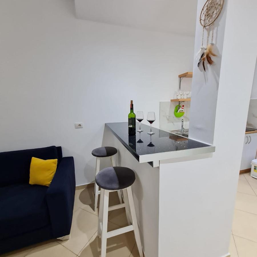 Studio By The Beach - Vlorë Екстериор снимка