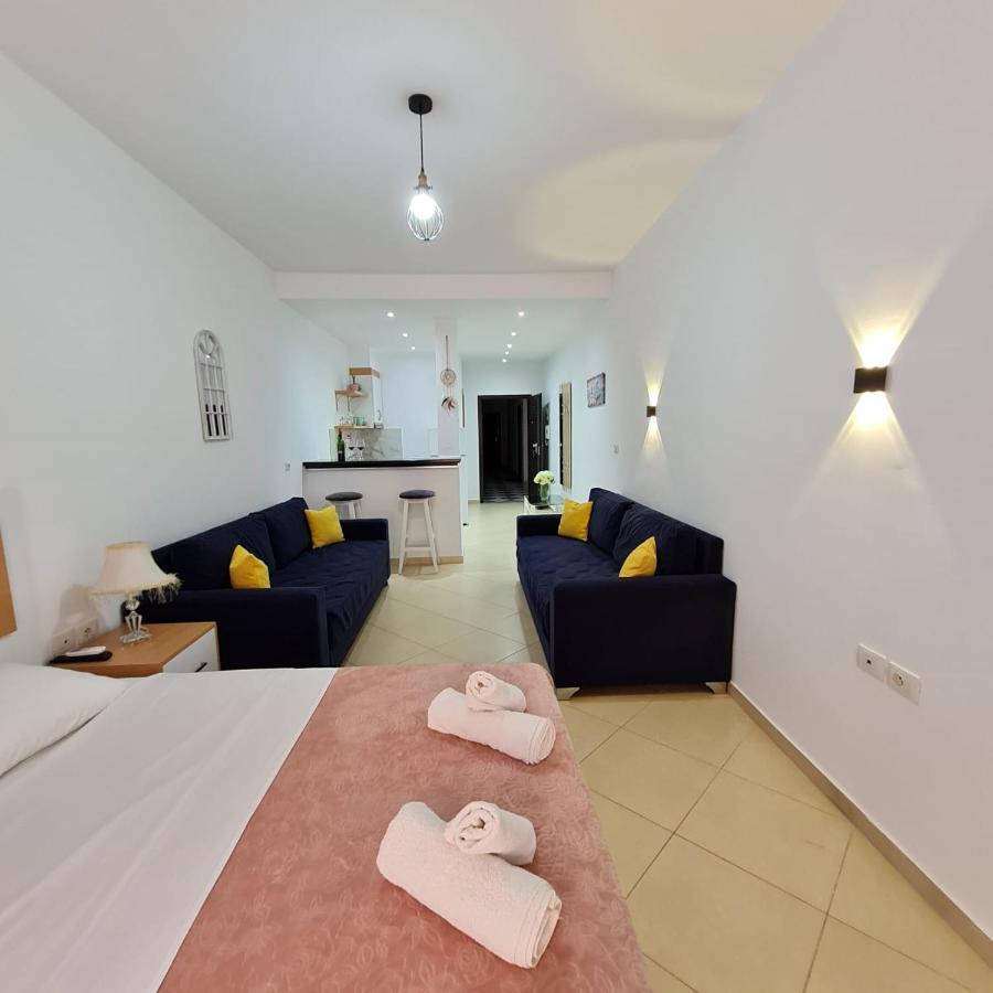 Studio By The Beach - Vlorë Екстериор снимка
