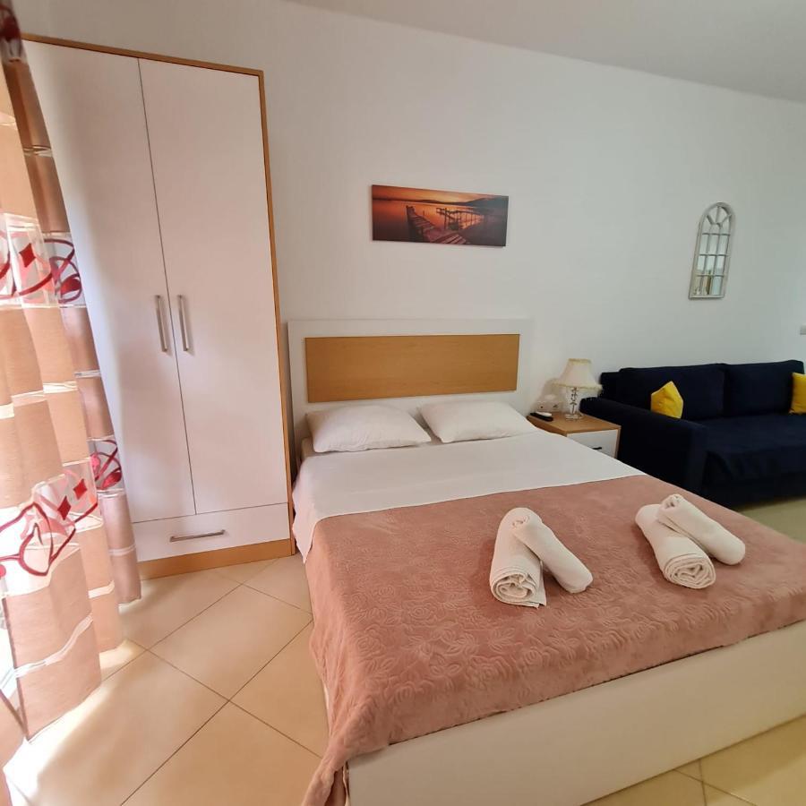 Studio By The Beach - Vlorë Екстериор снимка