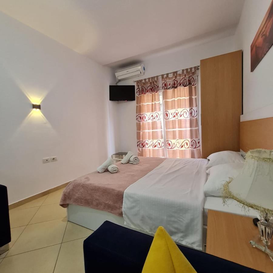 Studio By The Beach - Vlorë Екстериор снимка