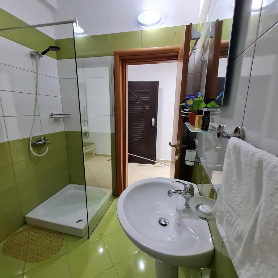 Studio By The Beach - Vlorë Екстериор снимка
